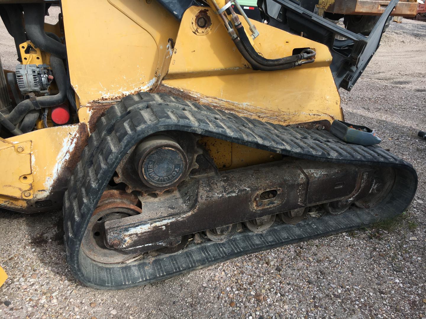 ./imagenes/INVOICE/2019/15040/MINICARGADOR  JOHN DEERE 333D (3).JPG